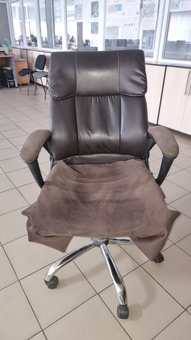 Продам офисную мебель