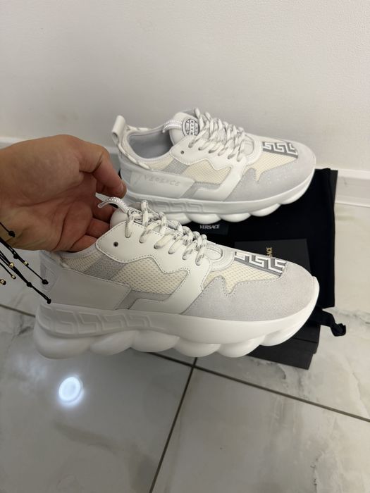 Adidasi VERSACE chain reaction model now