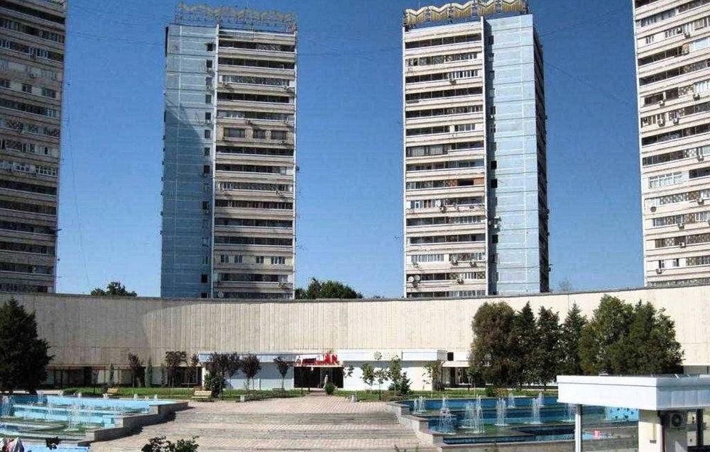 Сдается помещение вдоль дороги м Хамида Алимджана