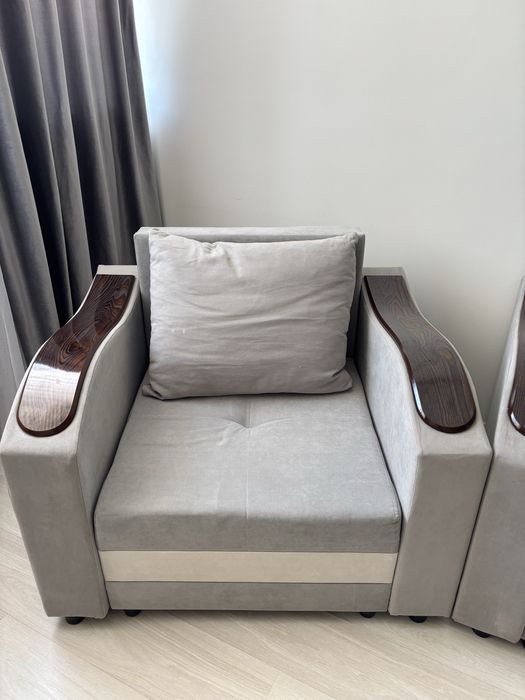 Диван и 2 кресла