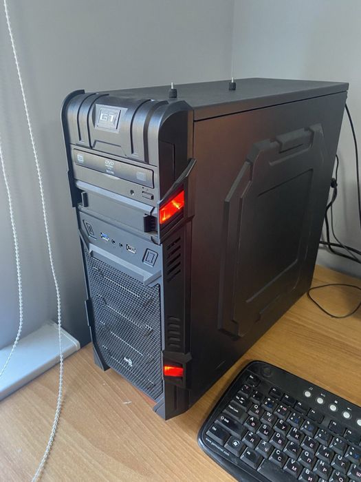 Компьтер с монитором