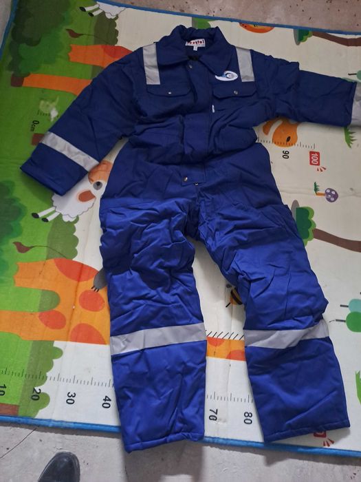 Спецодежда, зимние теплые комбинезоны