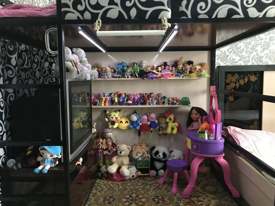 Детская и подростковая 2 этажная кровать.