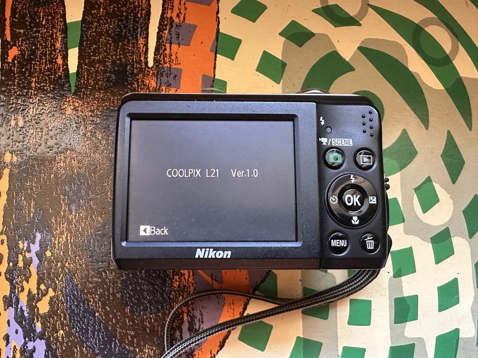 nikon coolpix l21 retro digital