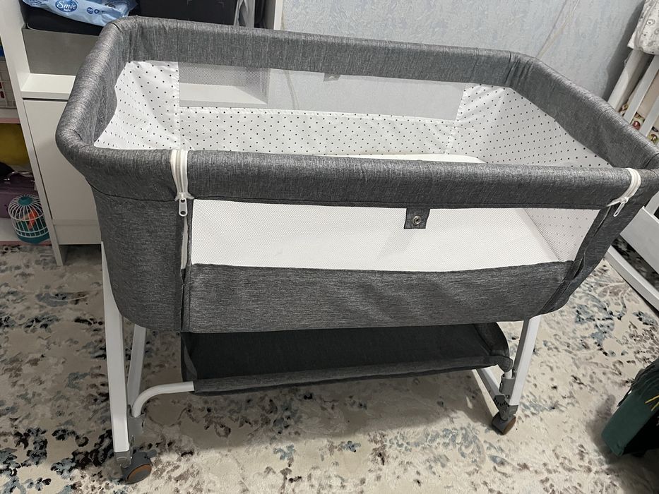 Продам кровать манеж