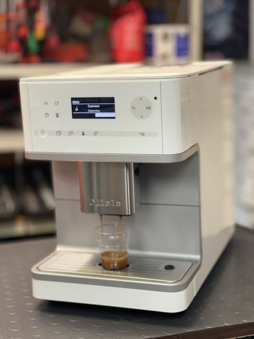 Miele CM61 - Кафеавтомати | Кафемашини - 6 месеца гаранция !