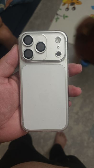 Iphone 17 pro е сим нано сим