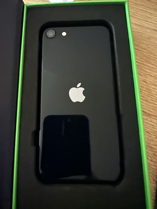 Iphone SE 3 2022 Midnight 64 gb