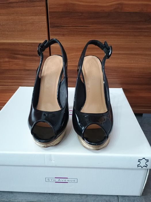 Сандали 36 номер