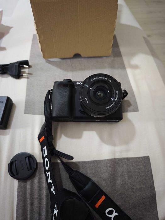 Sony A6400 + обектив Sony SEL 16-50mm f/3.5-5.6 PZ, 137 кадъра