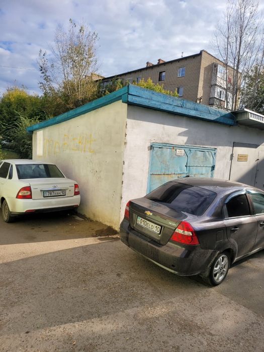 Продам гараж в центре города