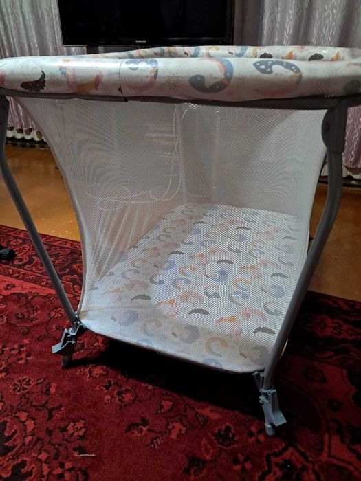 Манеж детский складной