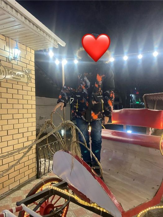 Продам комбинезон, куртки на мальчика