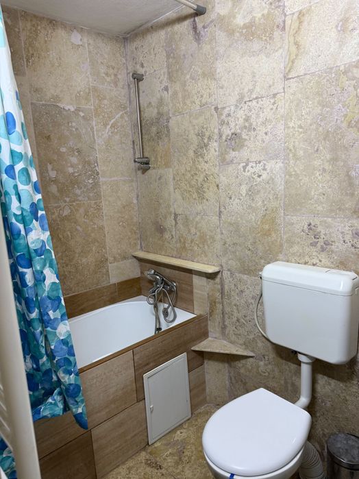 Vând casă în cartierul Bratianu