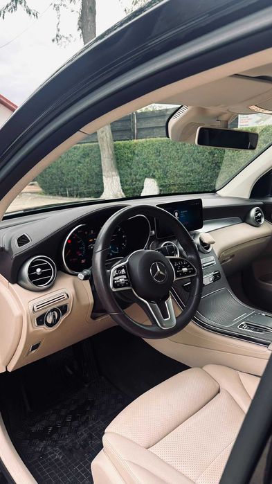 MERCEDES-BENZ GLC 2019 — imagine 2
