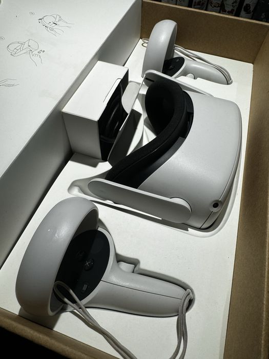 Vand Oculus Quest 2 stocare 128gb