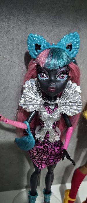 Кукла монстер хай