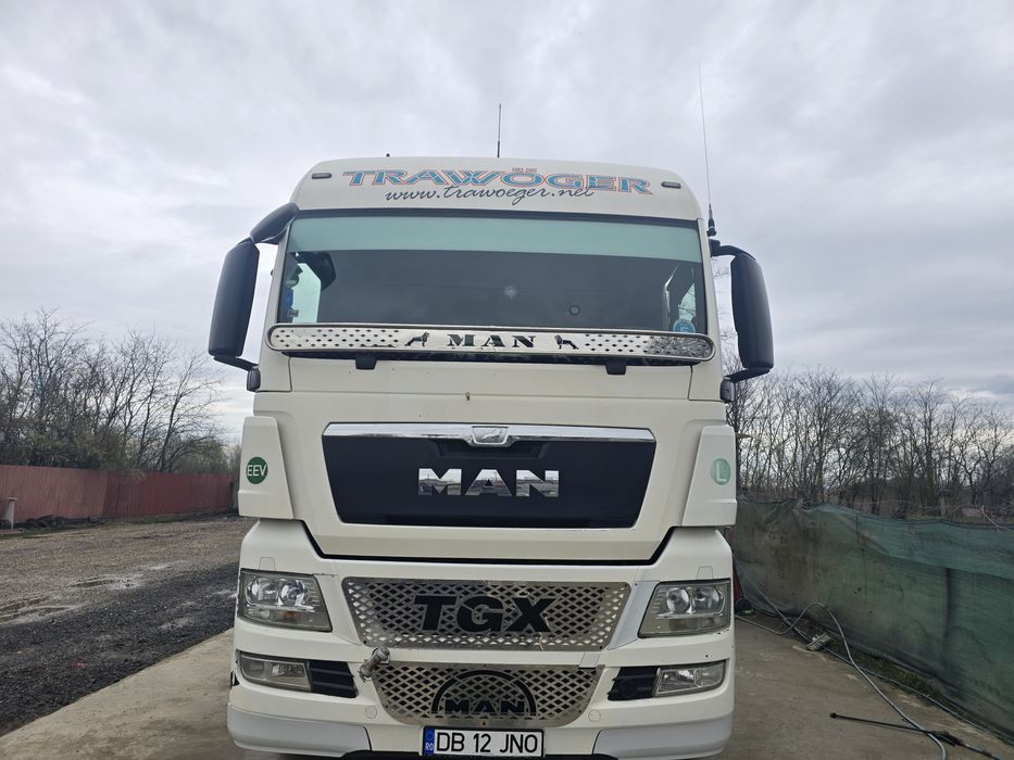 Vand sau schimb ansamblu tgx si remorca