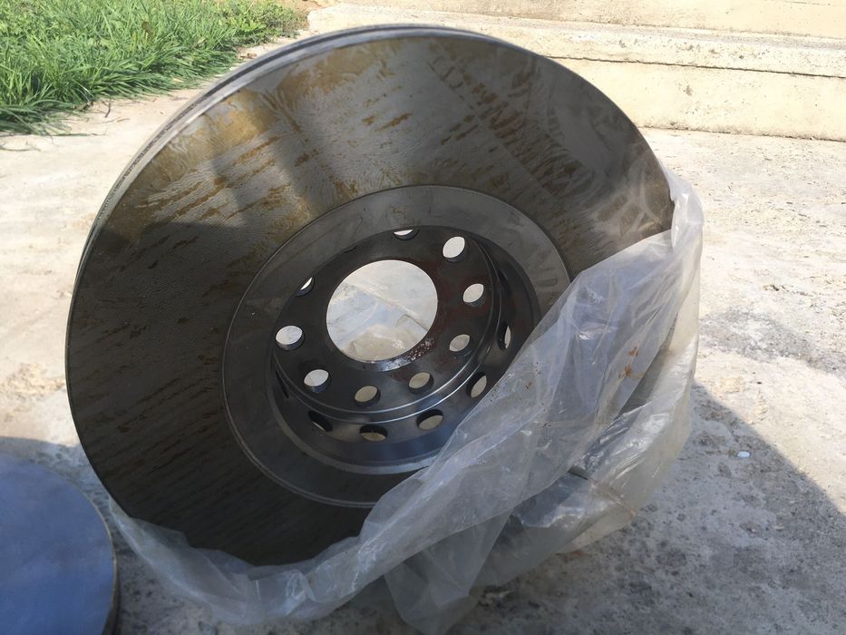 Предни дискове за фолксваген   10 цилиндара