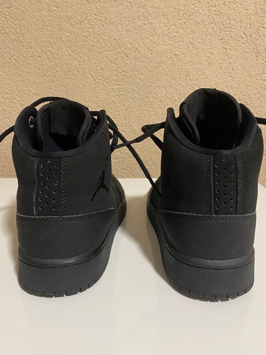 Jordan зимни обувки