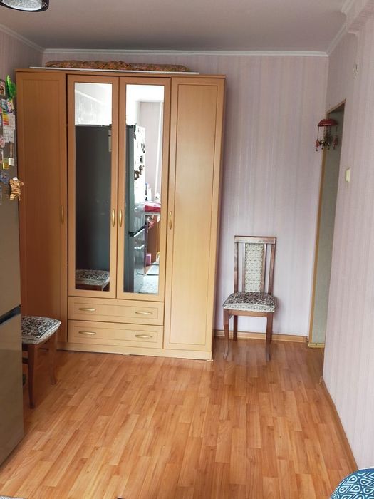 Шифоньер в хорошем состоянии, самовывоз, разобранный