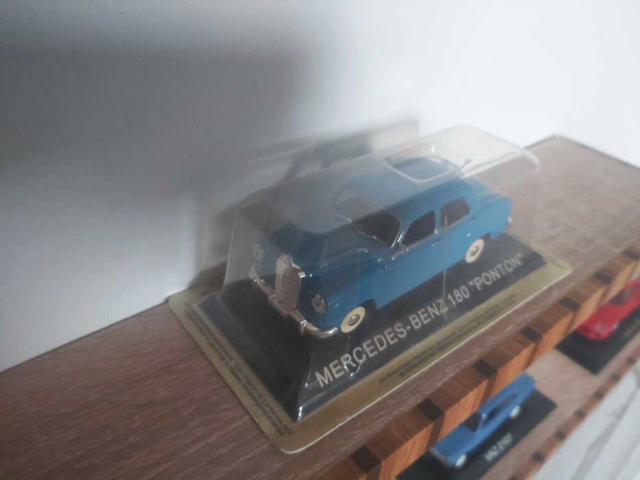 Mercedes Benz 180 Ponton Macheta metal colectia Masini de Legenda 1:43