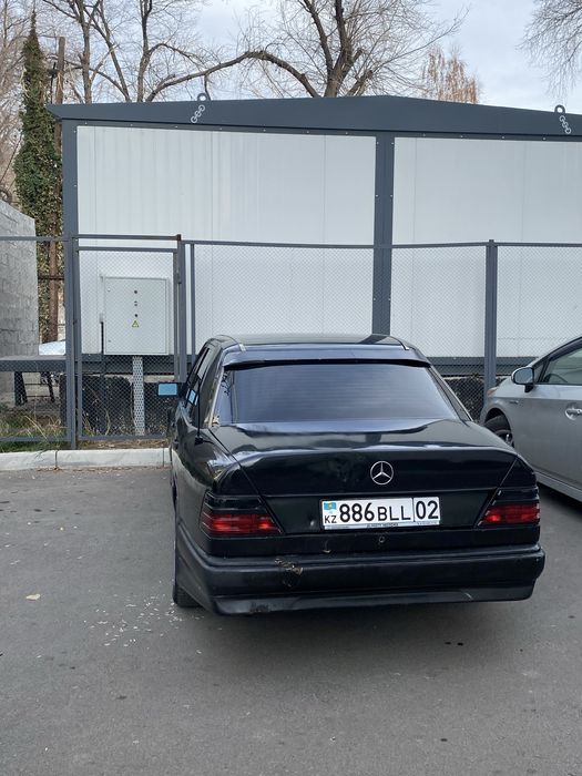 Mersedes W124 дорест