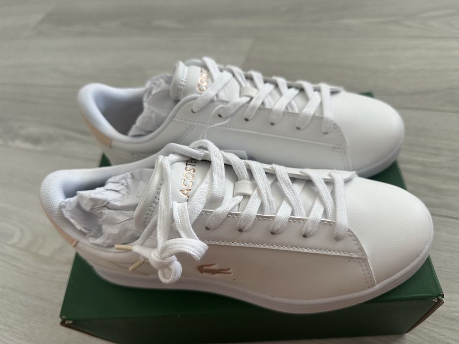 Adidasi lacoste