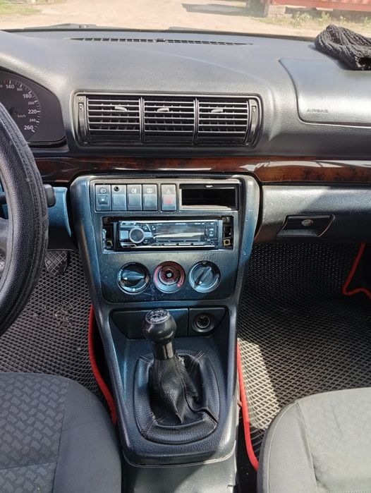 Audi A4, 1995 года