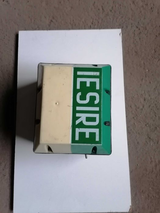 Lampa vintage ieșire