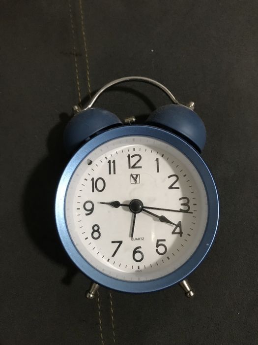 Продам часы б/у