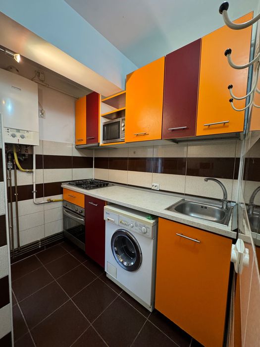 Proprietar,ofer chirie garsoniera Tudor V.Iasi,mobilat, utilat ,et.2