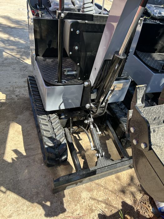Vand miniexcavator Colt kw 13
