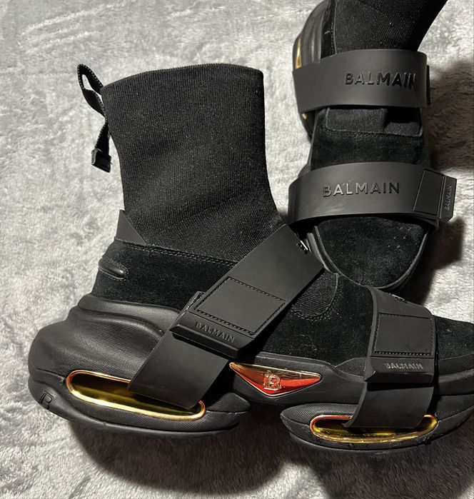 Balmain B-Bold