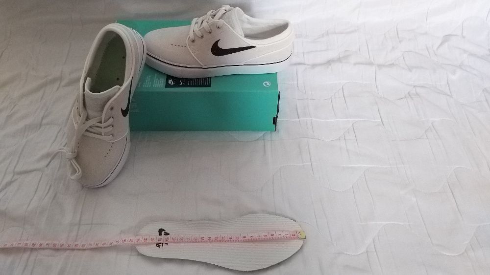 маратонки/гуменки Nike