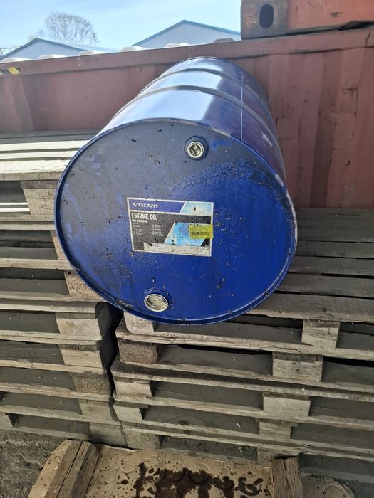 Продам бочки 200 литров