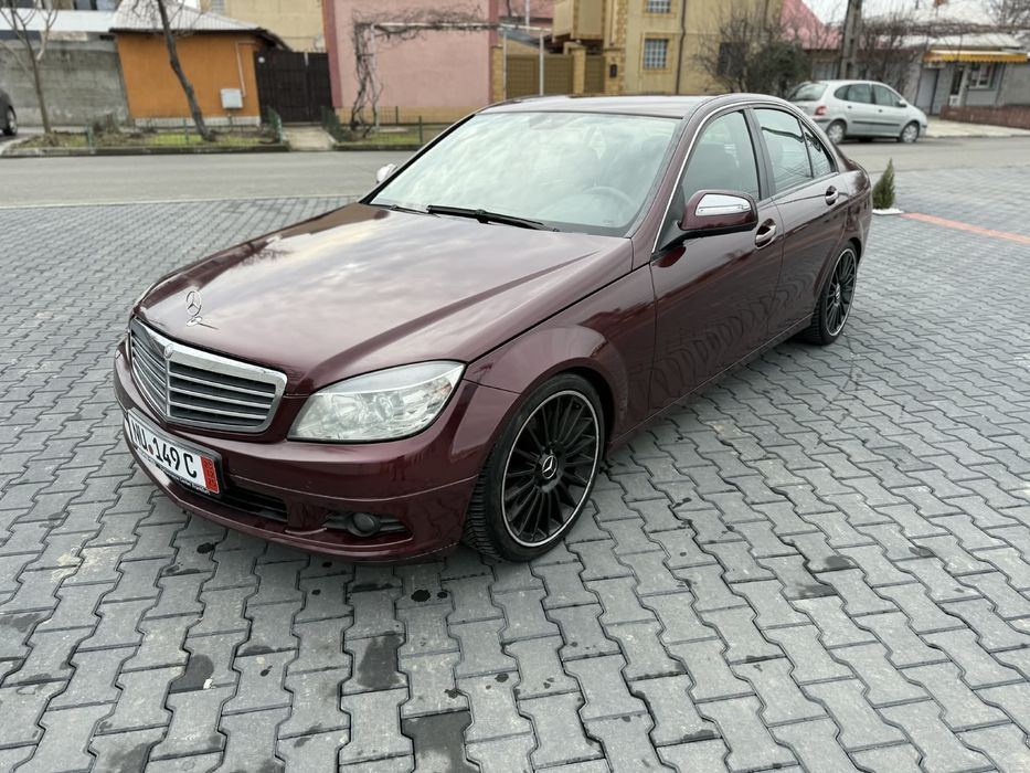 Mercedes c220.