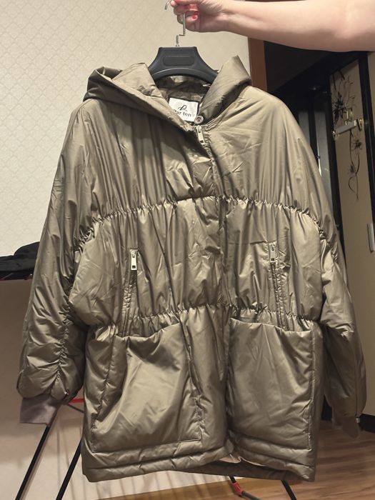 Продам женскую куртку
