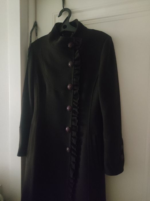 Демисезонное пальто