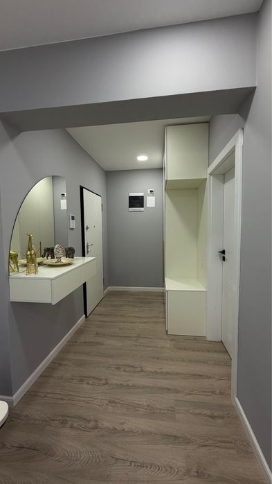 Vand apartament 3 camere