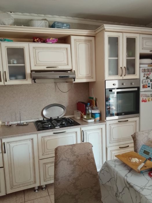 Продам кухонный гарнитур большой