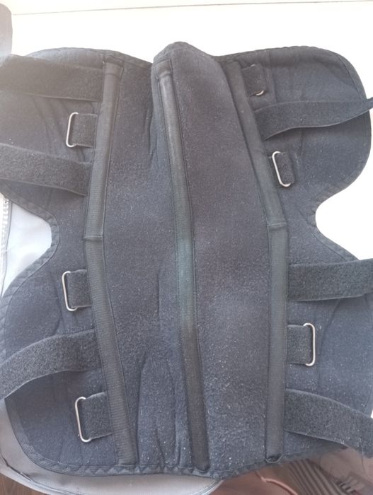 Продам бандаж для коленного сустава