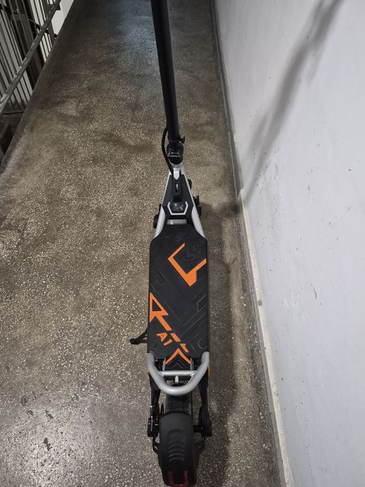 Vând trotineta electrică Kukirin A1 A1