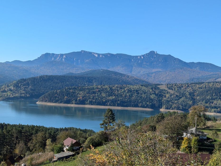 Teren cu casa de vanzare negociabil