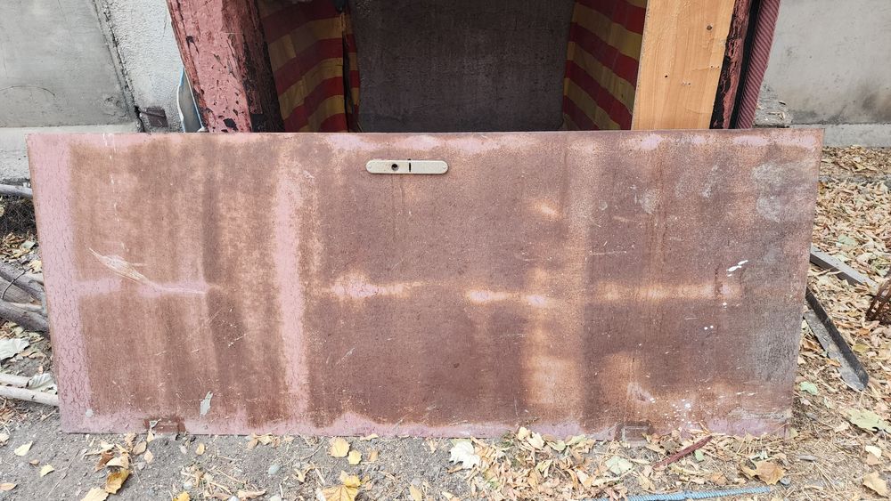 Темір есік/ Железная дверь