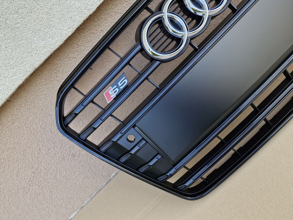 Grila centrala Audi A5 S5 facelift 2011-2016 NOUA