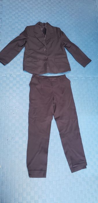 Школьная форма на девочку 8-9лет. За всё 4500