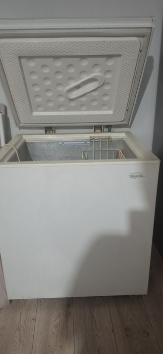 Продам Морозильник