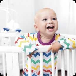 Кипельно белая, известковая моющаяся краска. Без запаха, без химии.