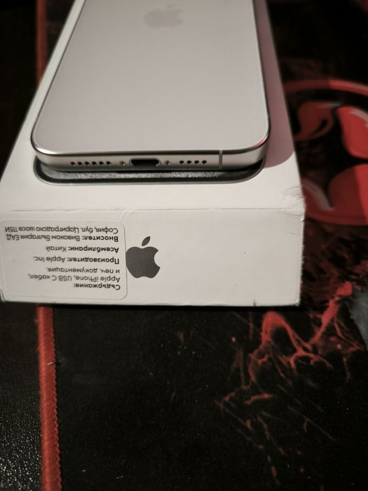 iPhone 15 Pro Max(Като Нов)